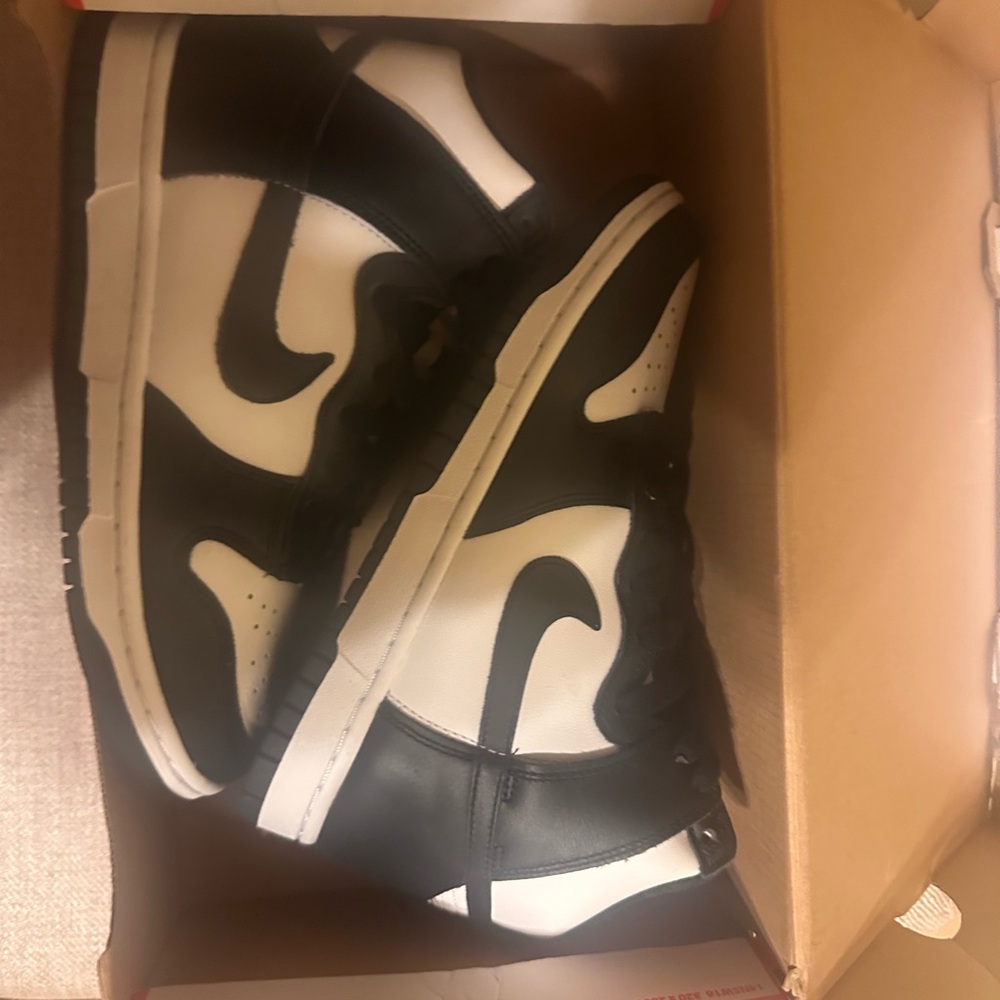 Nike Black and White women's High-Top Sneakers. Panda 🐼 sneakers - Picture 10 of 11